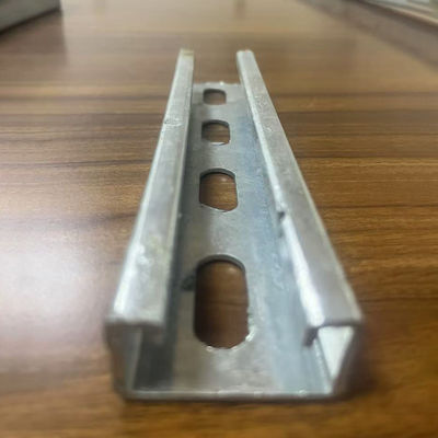 Seismische warm gedip galvaniseerde HDG C-kanaal 2 inch muur gemonteerd OEM