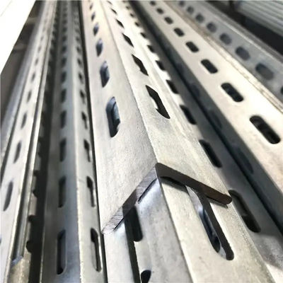 Extrudeerd gegalvaniseerd hoekkanaalstaal Unistrut corrosiebestendigheid