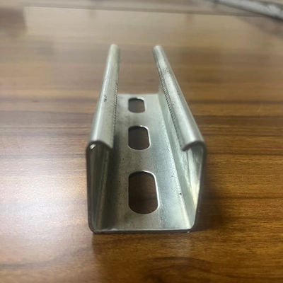 Commerciële ASTM-staalframe gegalvaniseerd steunkanaal C-sectie 100 mm