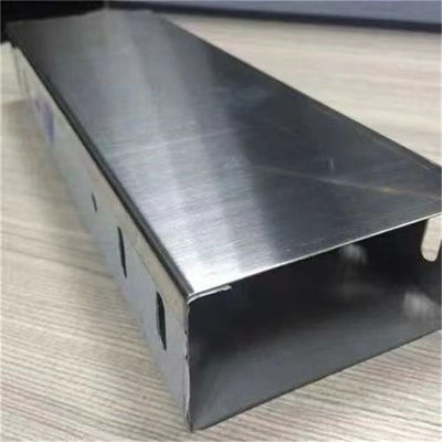 Geventileerde trog Raceway Cable Tray Trunking Hot Dip Galvanized Steel